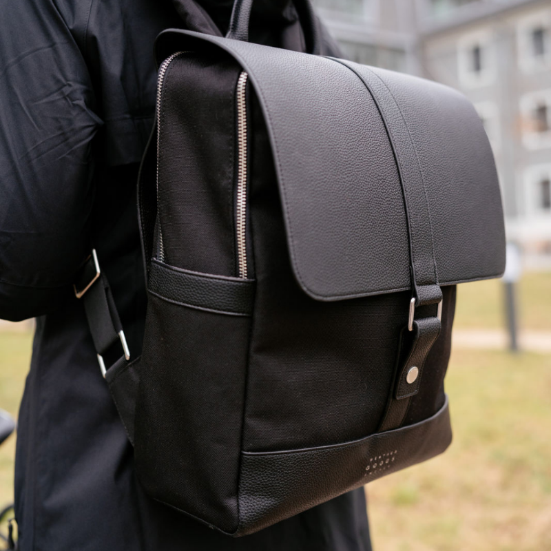 WeatherGoods Sweden Fahrradtasche schwarz, Businesstasche, Rucksack, Laptopfach, wasserfest, für Fahrradfahrer, Gepäckträgerfunktion, Office geeignet