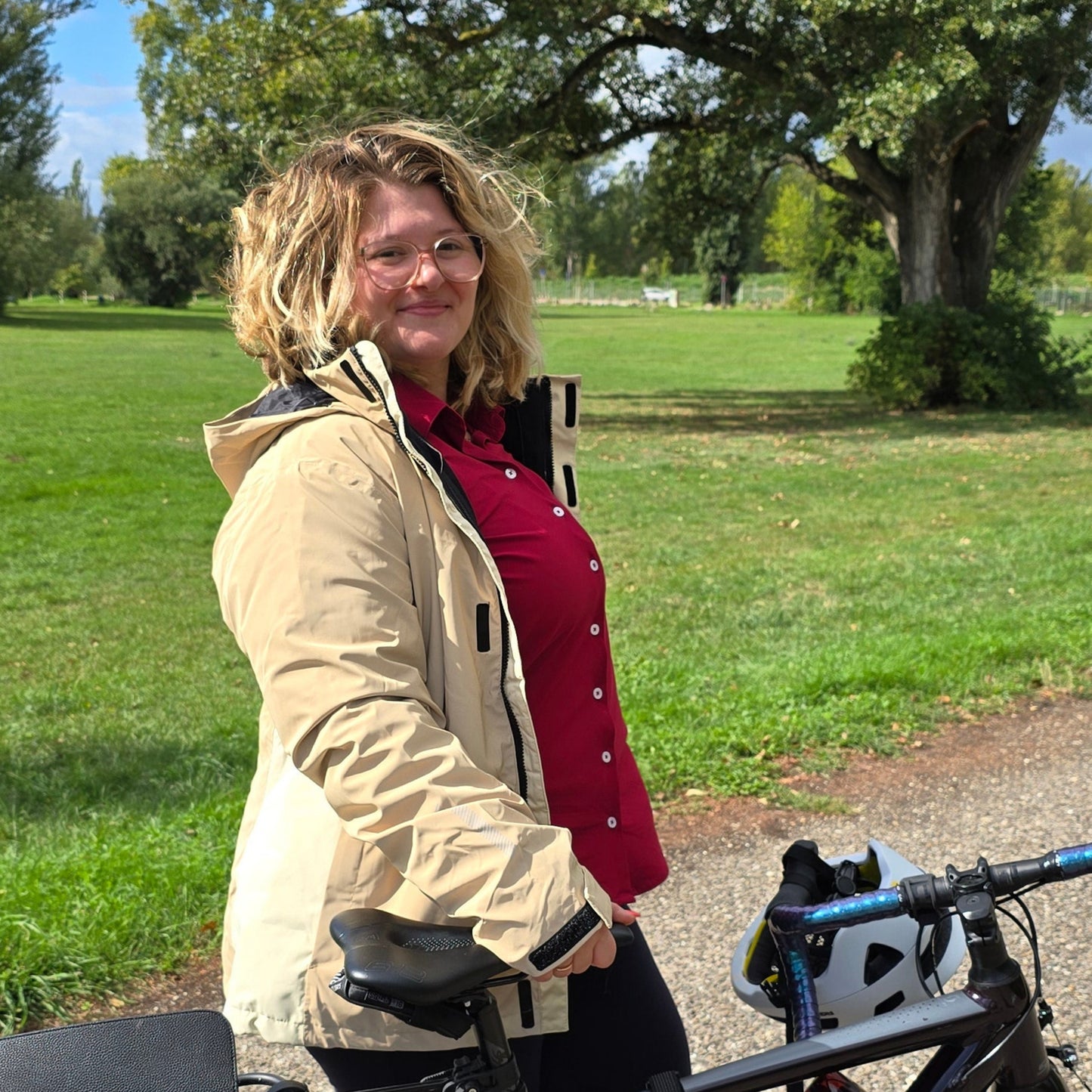 3in1 Winterfahrradjacke von Valkental, herausnehmbares Fleece, Frostpendeln, Fahrradfahren, Fahrradpendeln, Businesskleidung, Winterkleidung, Businessrucksack Gepäckträger-beige