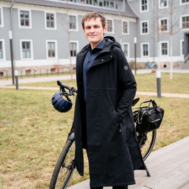 Wintermantel-Businesskleidung-Regenbekleidung-Fahrrad-AGU-Herren-schwarz-wasserdicht-veloment
